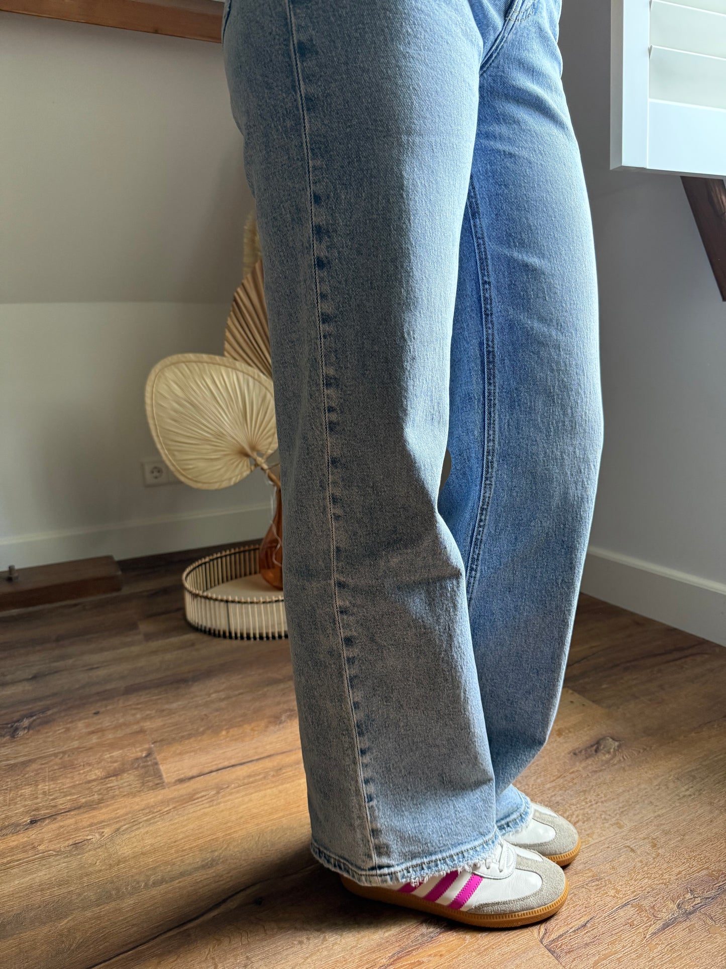 QUEEN HEARTS WIDE LEG JEANS - BLAUW