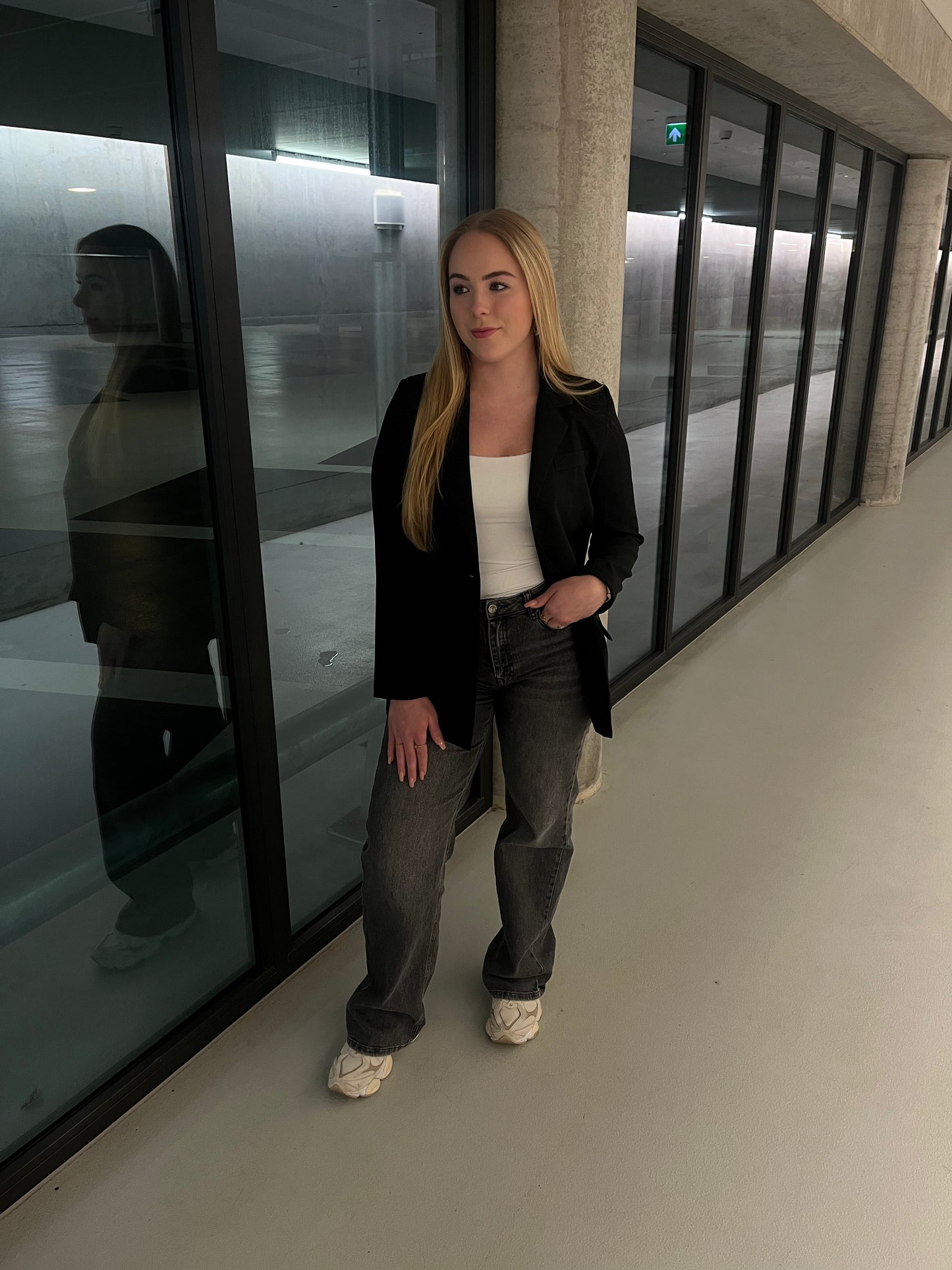 LISA BLAZER -ZWART